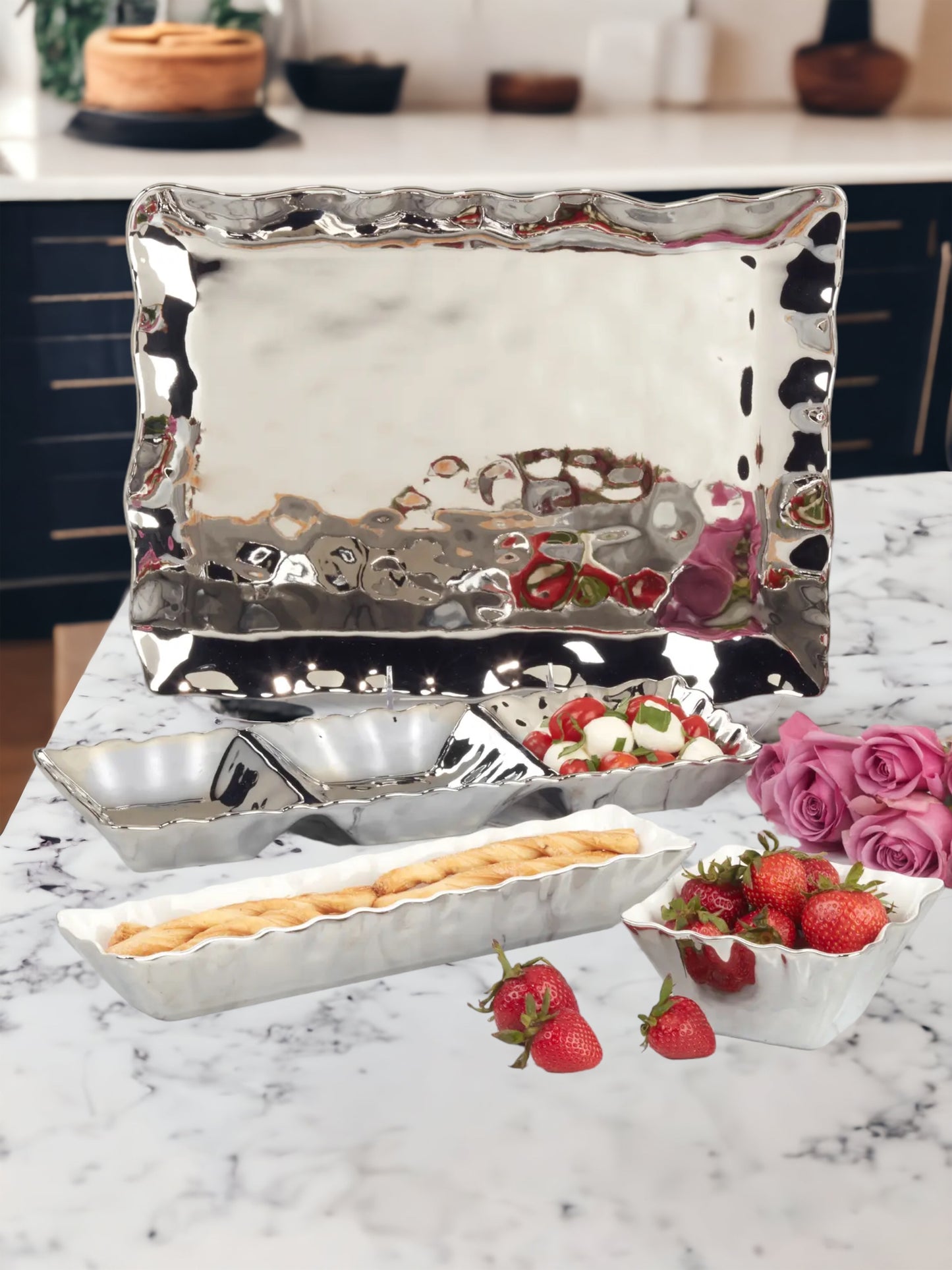 Silver Coast 4 Pc. Tray W Bowls